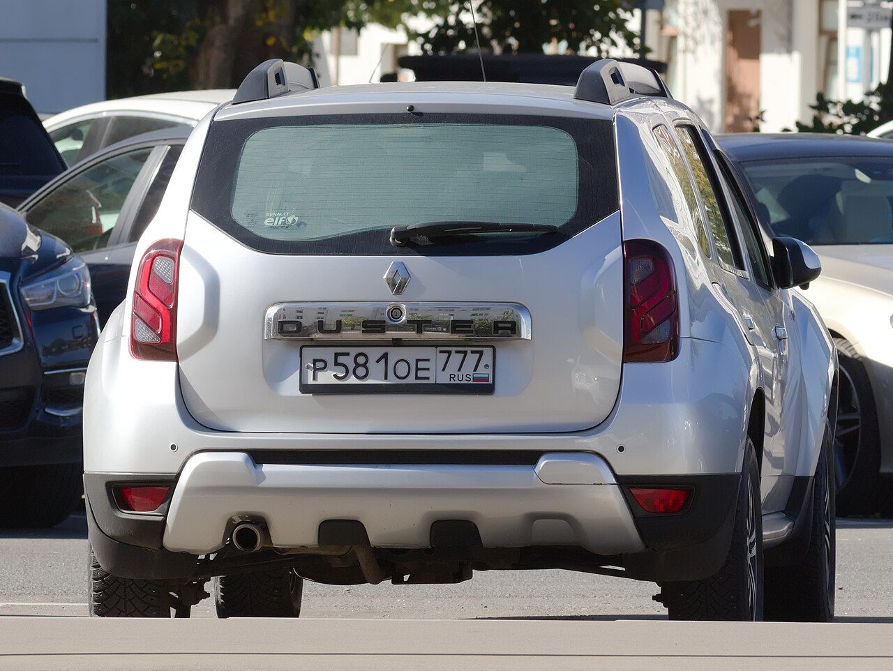 Фото модели: Renault Duster, вид сзади